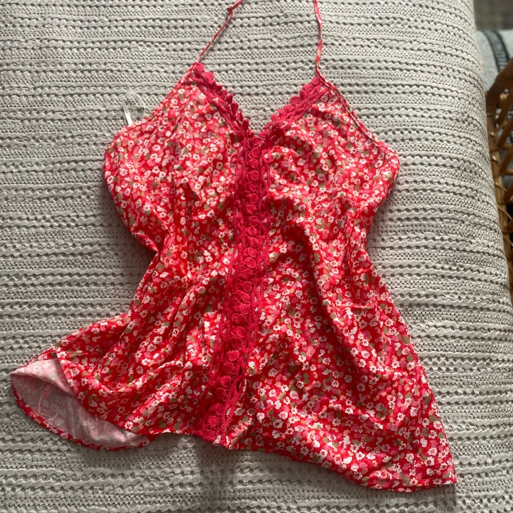 Halter top